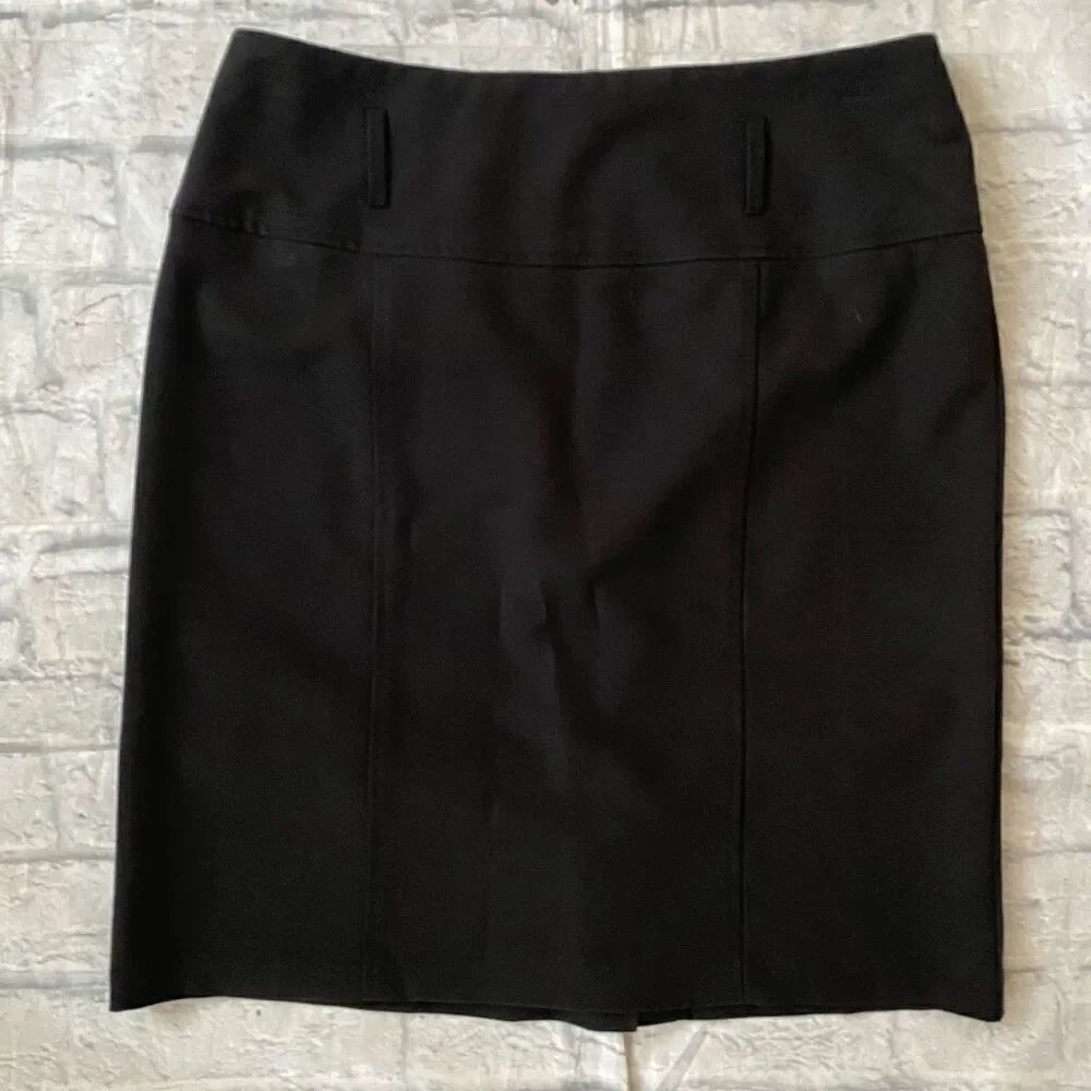 Studio 1940 women 8 black knee length skirt w/back slit